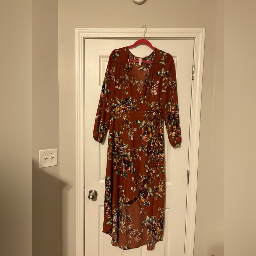 Exhilaration , brown, floral print, high low dress, size L.